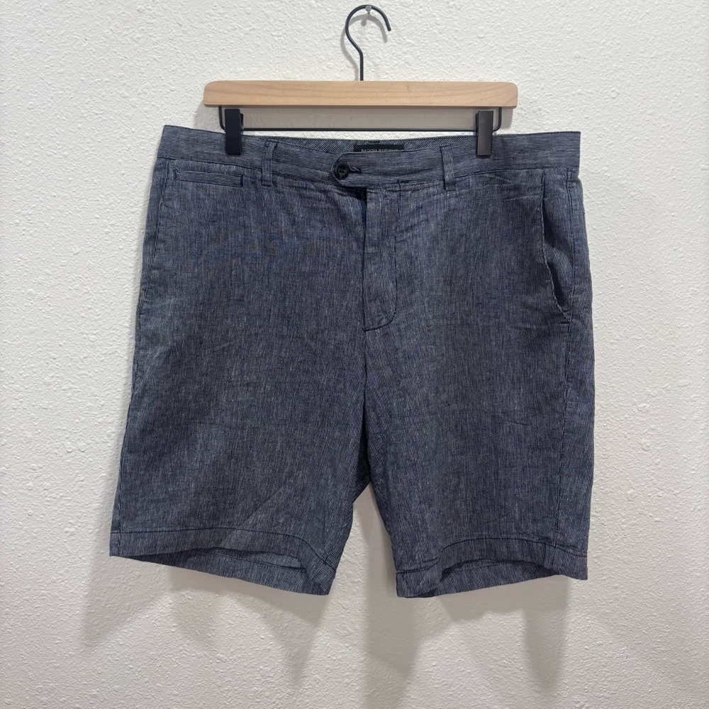 Banana Republic Men's Blue Flat Front Shorts Men’s size 38
